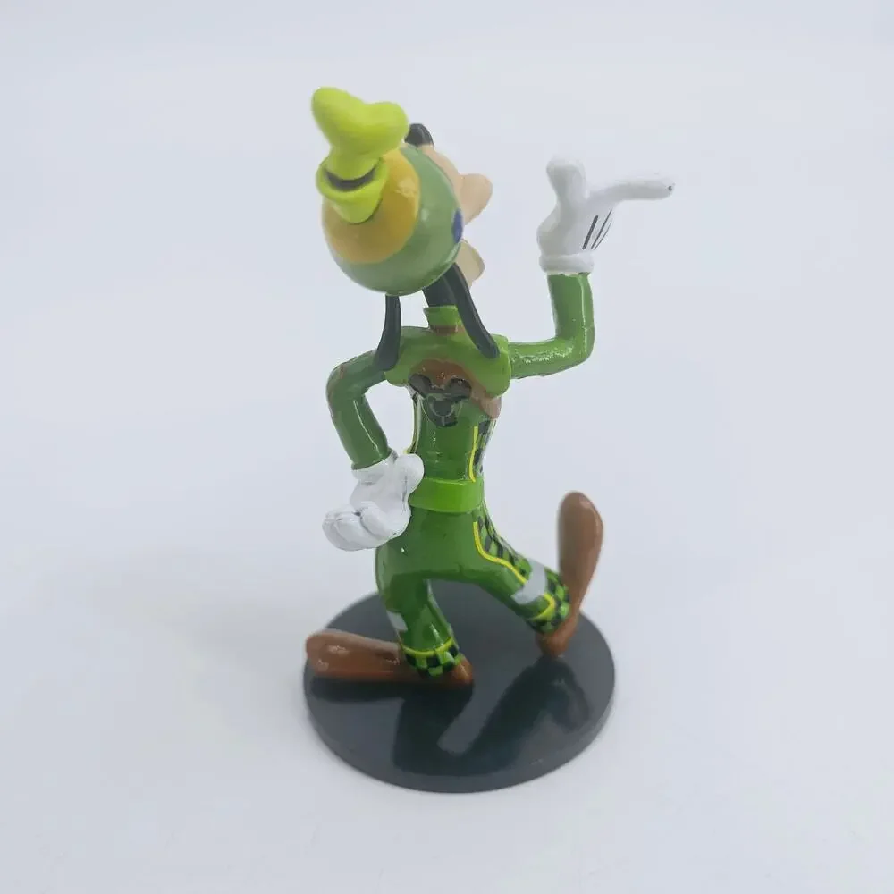 MICKEY & THE ROADSTER RACERS GOOFY RACE CAR DRIVER PVC FIGURINE CAKE TOPPER TOY